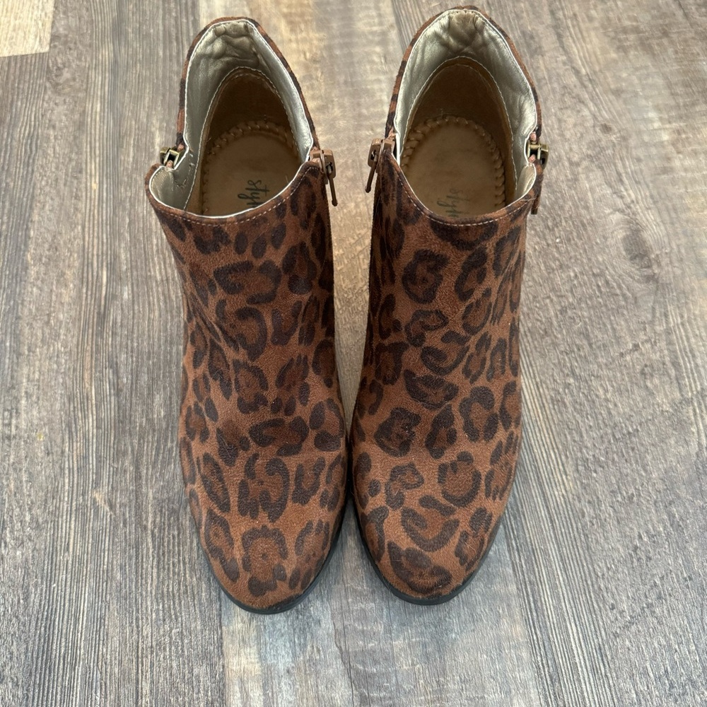 Leopard Booties - Picture 4 of 4